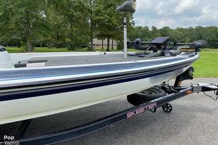 Skeeter ZX200