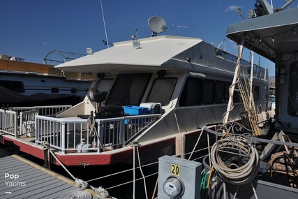 Three Buoys Sunseeker 52