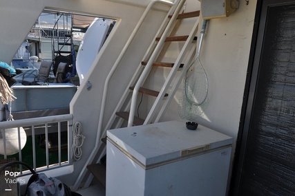 Three Buoys Sunseeker 52