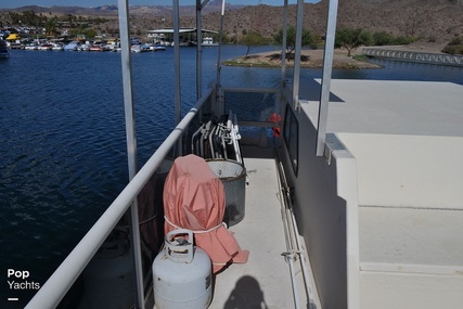 Three Buoys Sunseeker 52