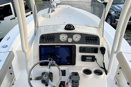 Pioneer 220 Bay Sport