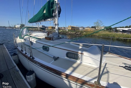 Cape Dory 32