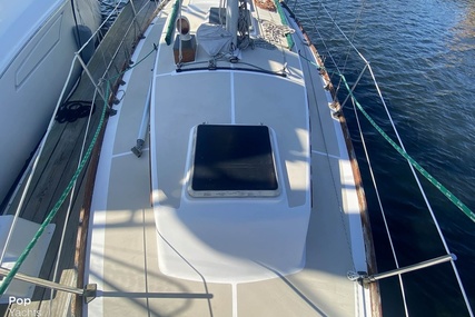 Cape Dory 32