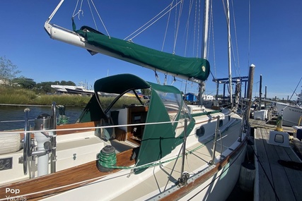 Cape Dory 32