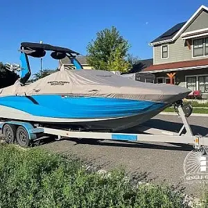 2019 Centurion Boats Fi 23