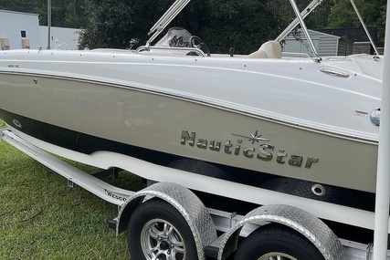 Nauticstar 203 SC Sport Deck