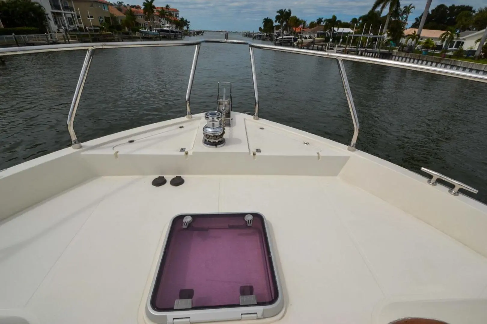 2009 Hampton 580 pilothouse