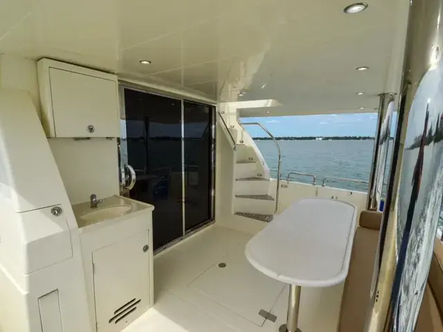 Hampton 580 Pilothouse