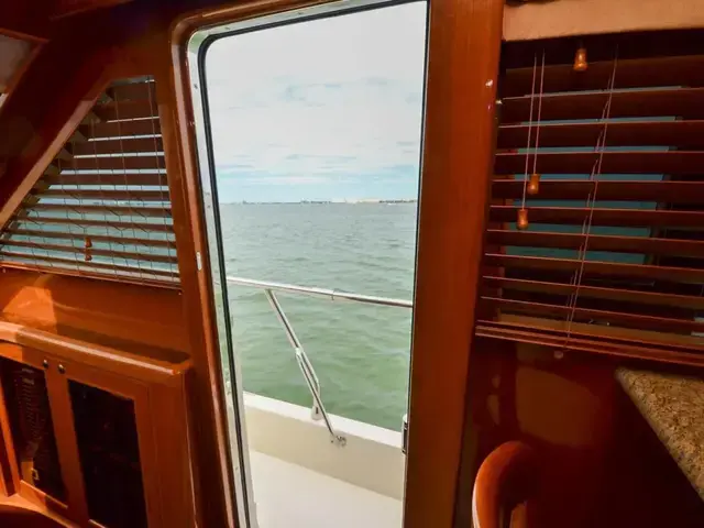 Hampton 580 Pilothouse