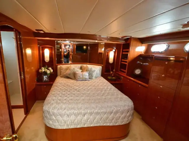 Hampton 580 Pilothouse