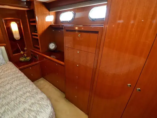 Hampton 580 Pilothouse