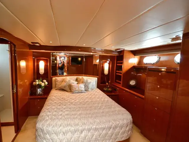 Hampton 580 Pilothouse