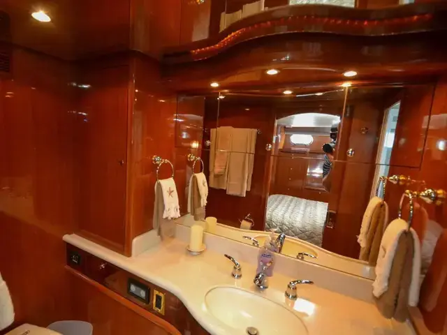 Hampton 580 Pilothouse