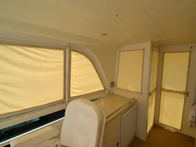 Hampton 580 Pilothouse