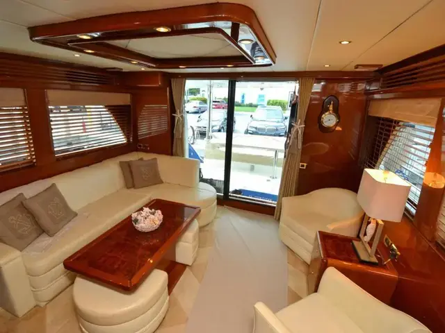 Hampton 580 Pilothouse