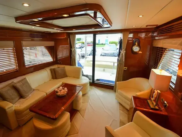 Hampton 580 Pilothouse