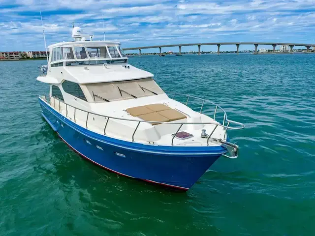 Hampton 580 Pilothouse