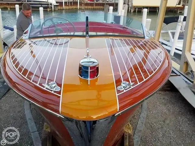 Chris-Craft Riviera