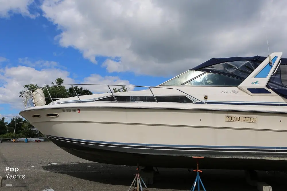 1987 Sea Ray 340 express cruiser