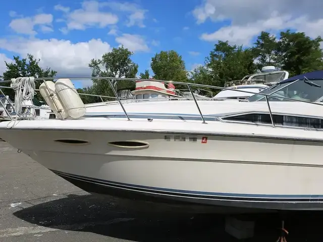 Sea Ray 340 Express Cruiser