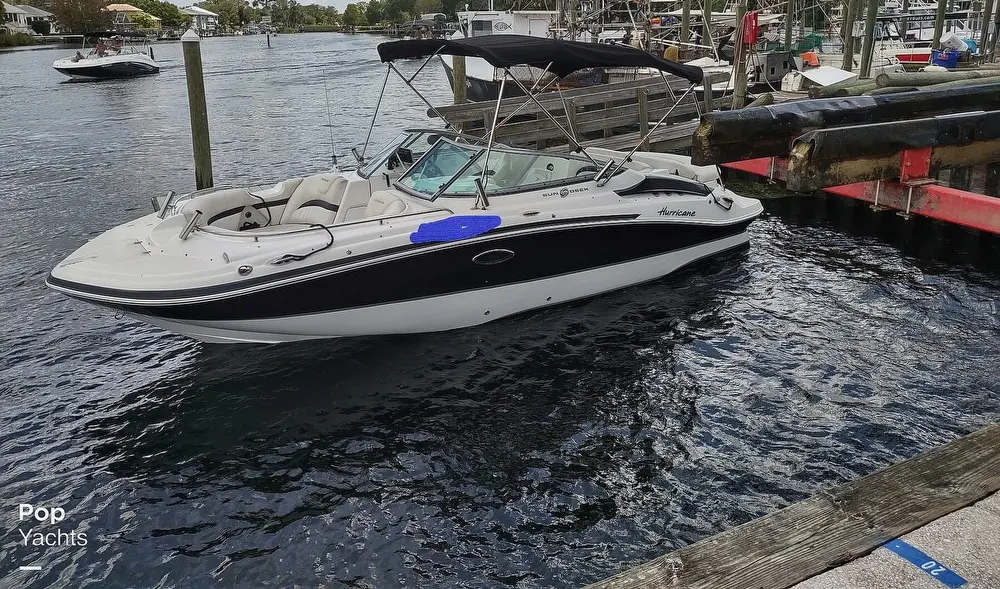 2010 Hurricane 2200 sundeck