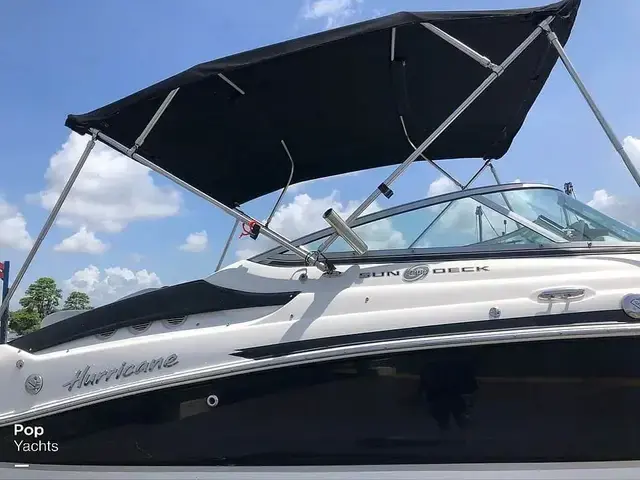 Hurricane Sundeck 2200 Ob