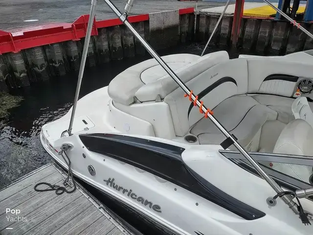 Hurricane Sundeck 2200 Ob