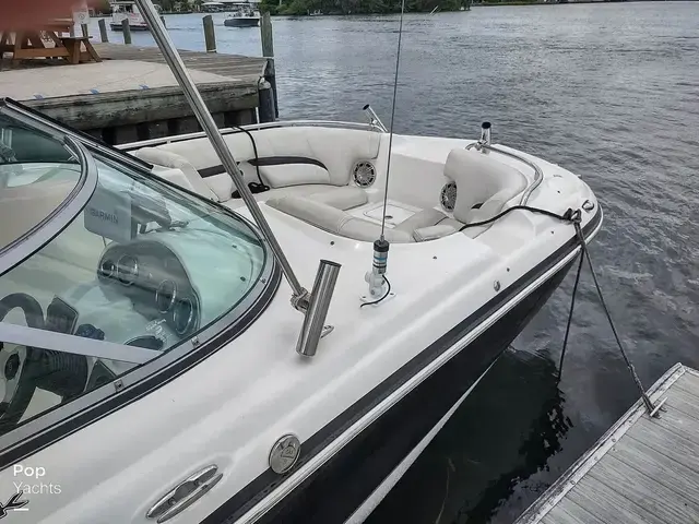 Hurricane Sundeck 2200 Ob