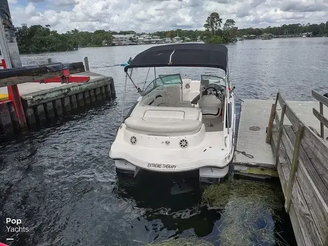 Hurricane Sundeck 2200 Ob