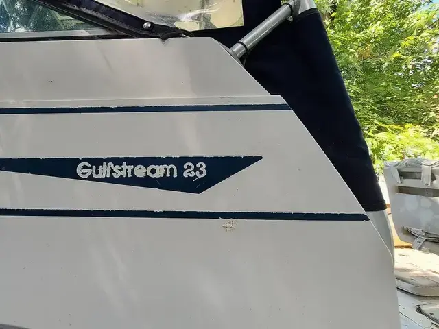 Grady White 232 Gulfstream