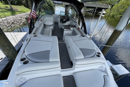 Rinker Captiva 276