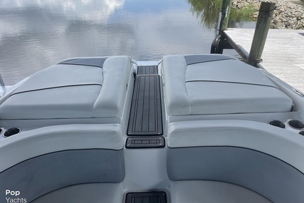 Rinker Captiva 276