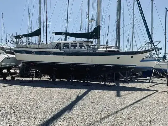 CSY 44 Pilot House Ketch