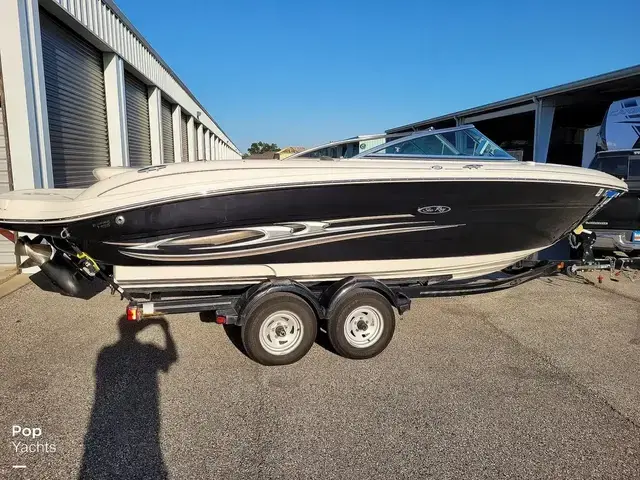 Sea Ray 220 Select