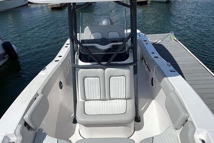 Sea Fox Commander 228 Center Console