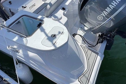 Sea Fox Commander 228 Center Console