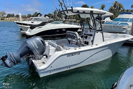 Sea Fox Commander 228 Center Console