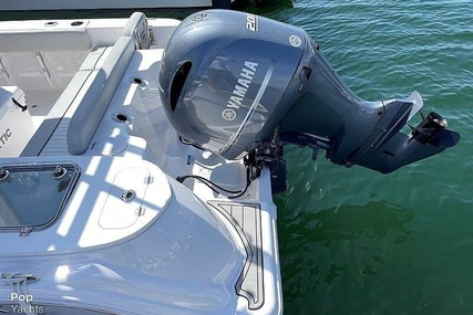 Sea Fox Commander 228 Center Console