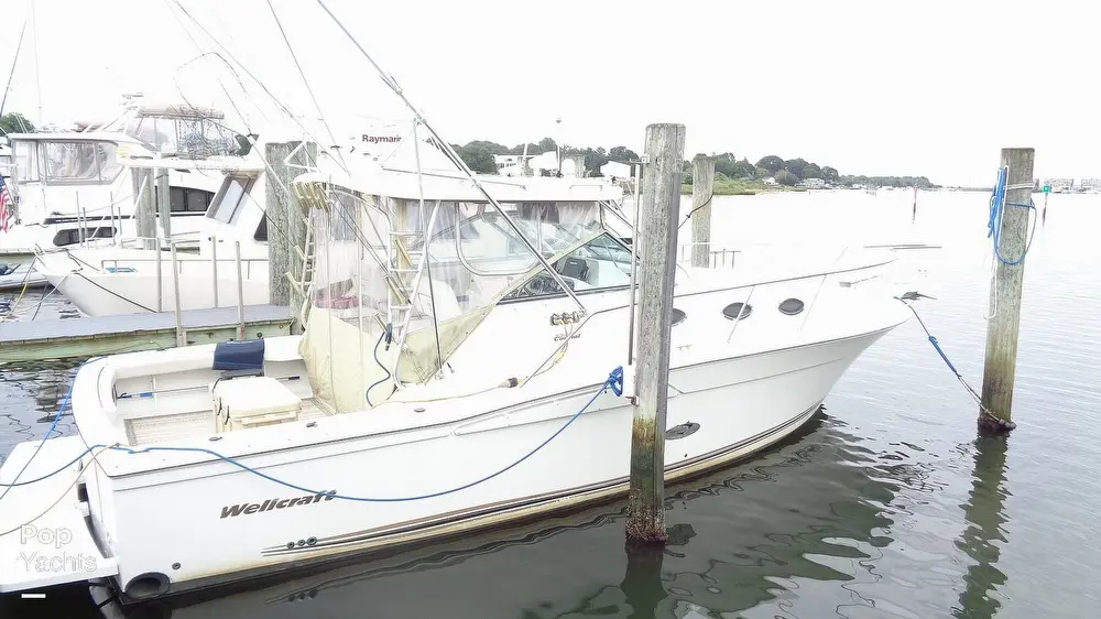 2002 Wellcraft 330 coastal