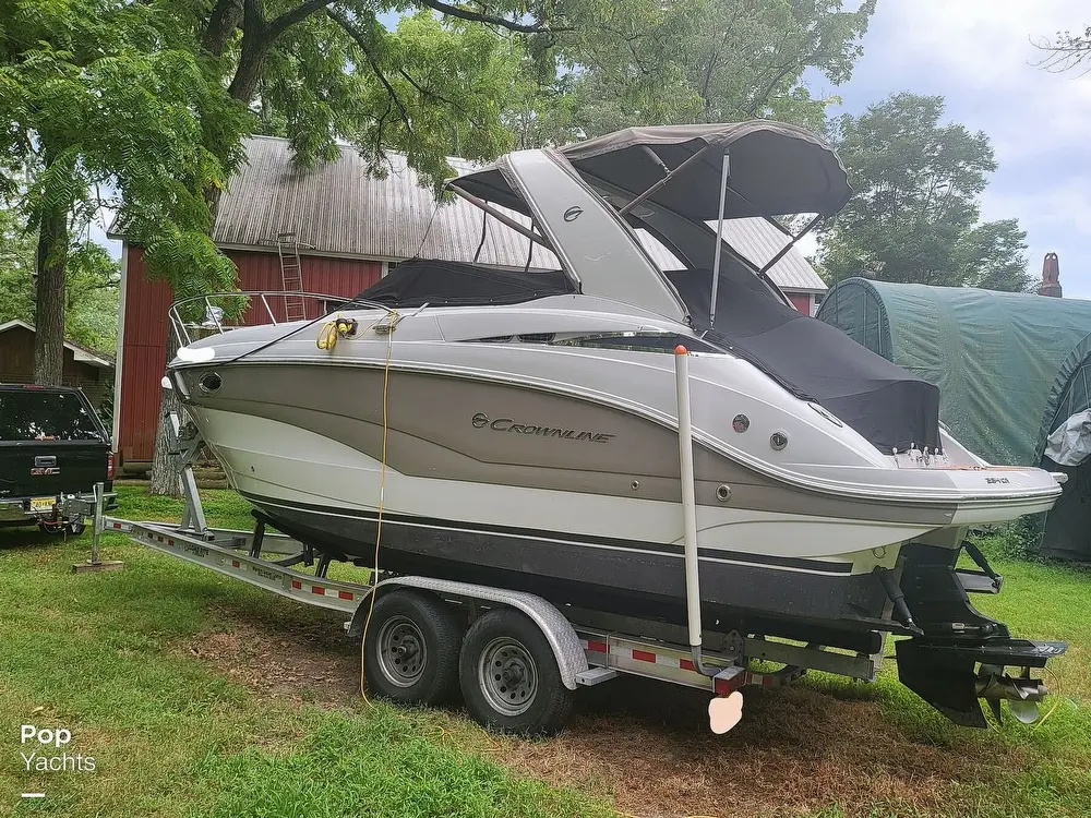 2014 Crownline 264 cr