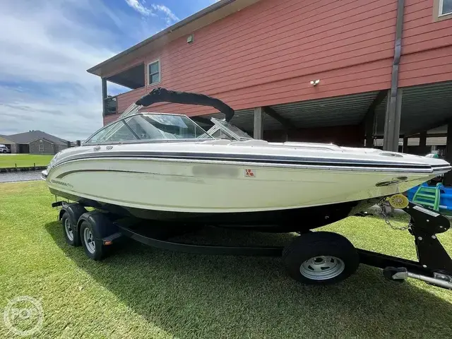 Chaparral 226 SSi Wide Tech