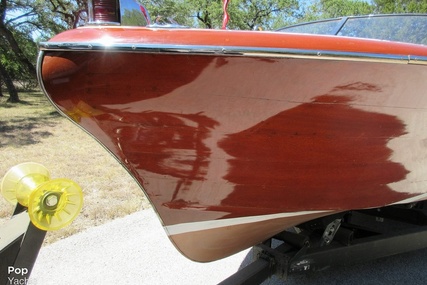 Chris-Craft Capri 19