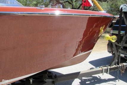 Chris-Craft Capri 19