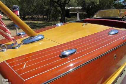 Chris-Craft Capri 19