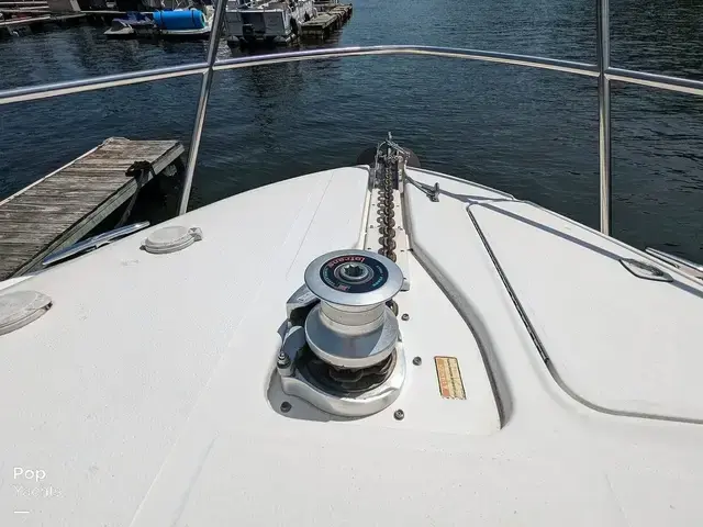 Sea Ray 380AC