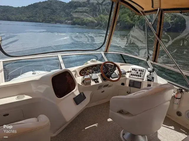 Sea Ray 380AC