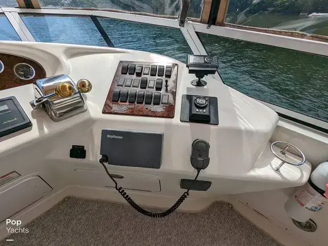 Sea Ray 380AC