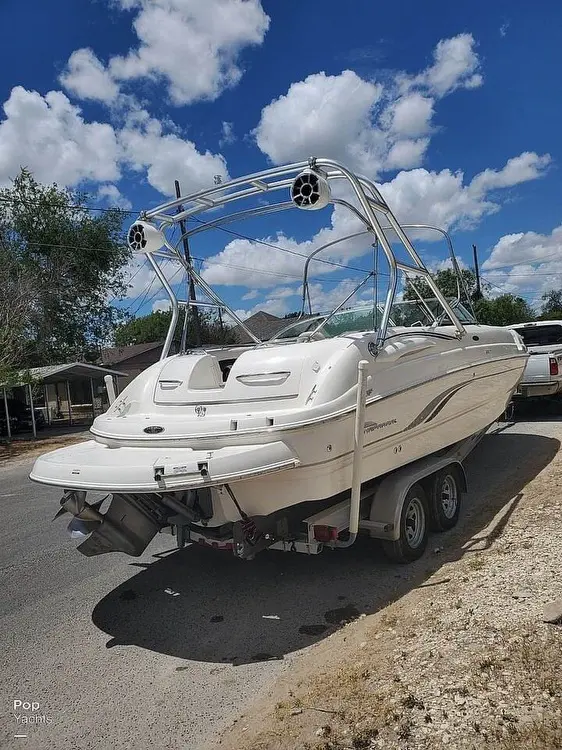 2001 Chaparral 263 sunesta