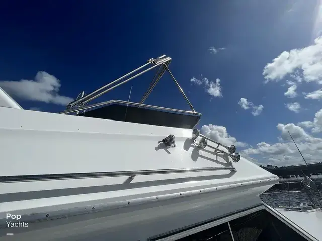 Sea Ray 360 Aft Cabin