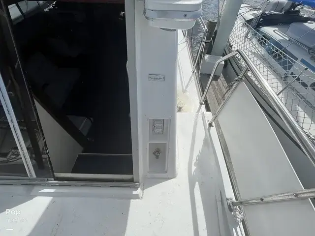 Sea Ray 360 Aft Cabin